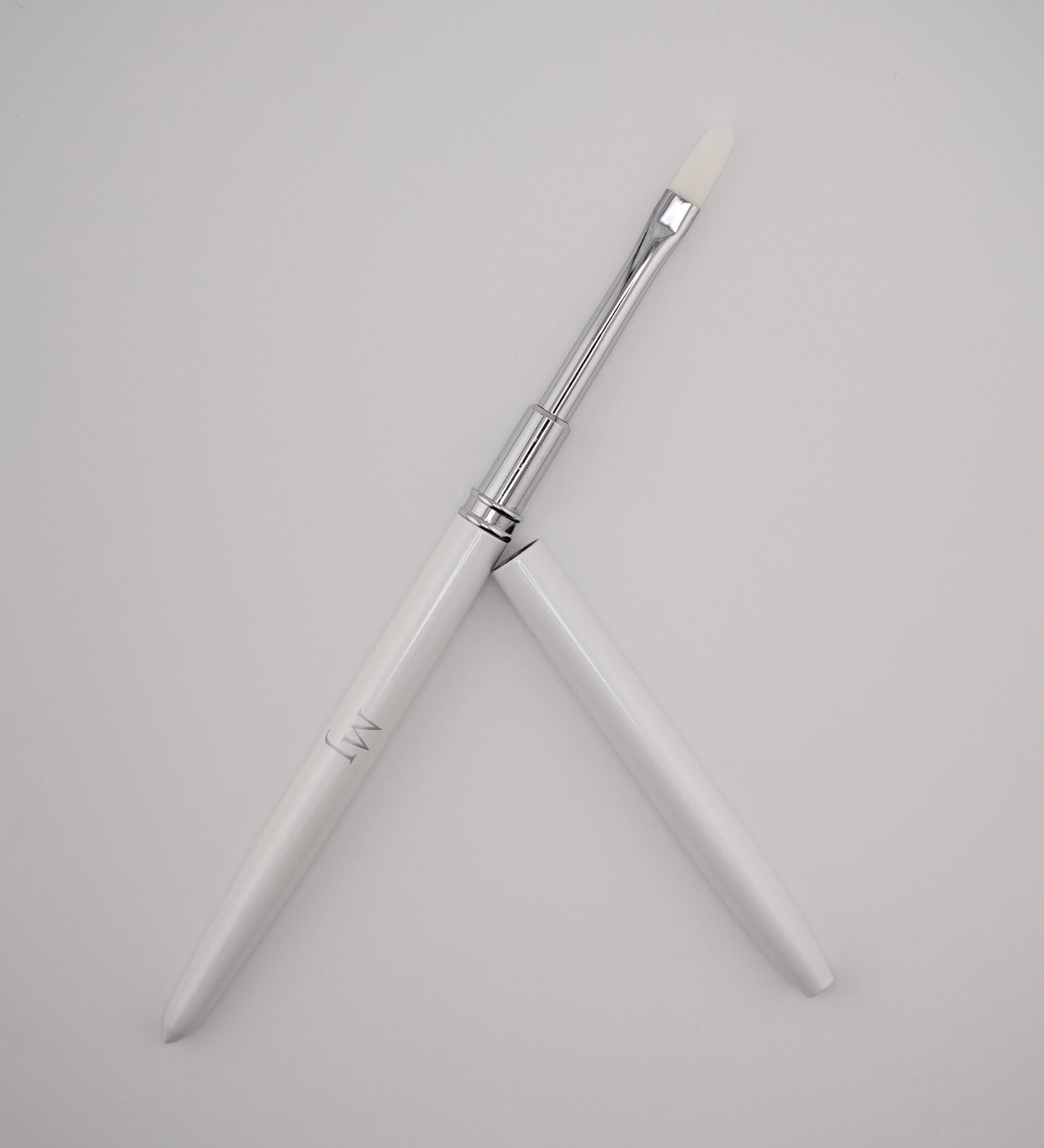 Professional Oval Gel Brush — Long Bristles Synthetic Brush