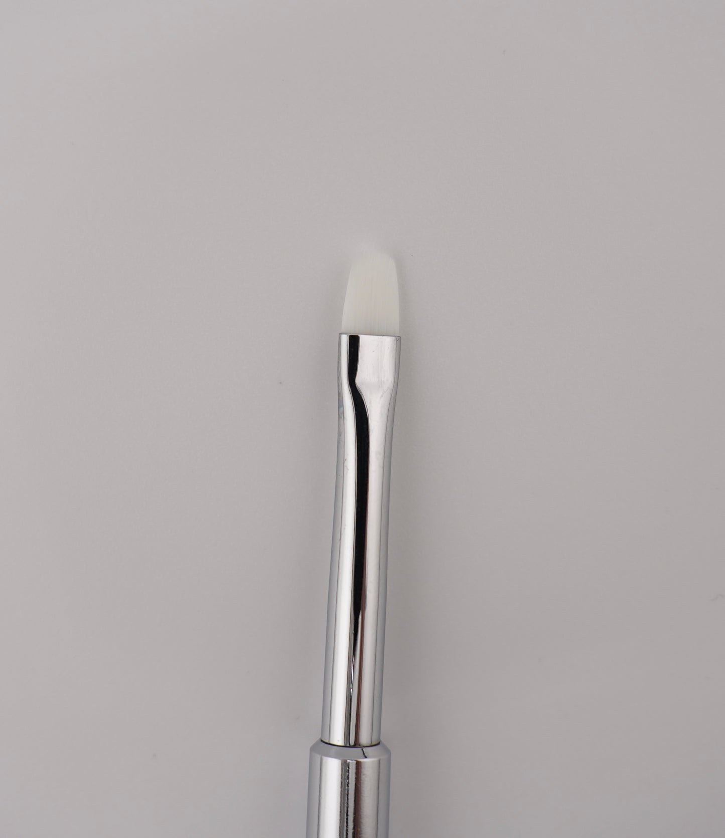 Professional Oval Gel Brush — Short Bristles Synthetic Brush