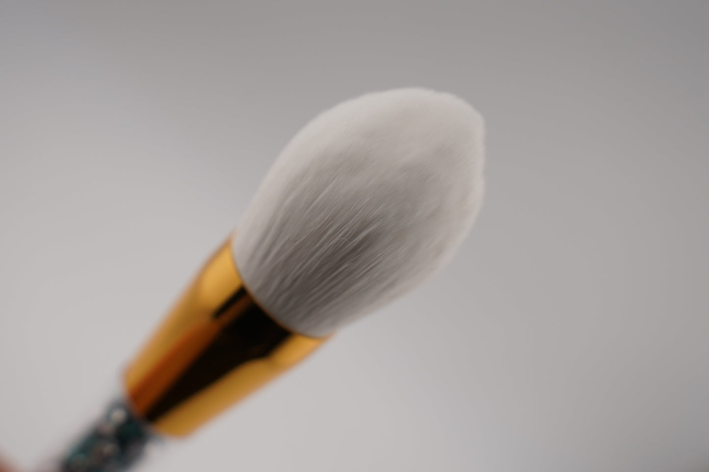 EmeraldGlow Dust Brush